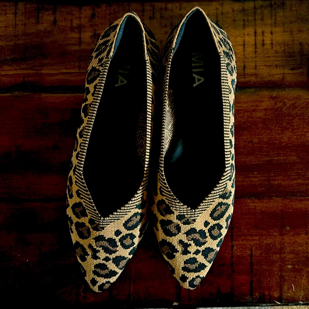 Mia Leopard Flats